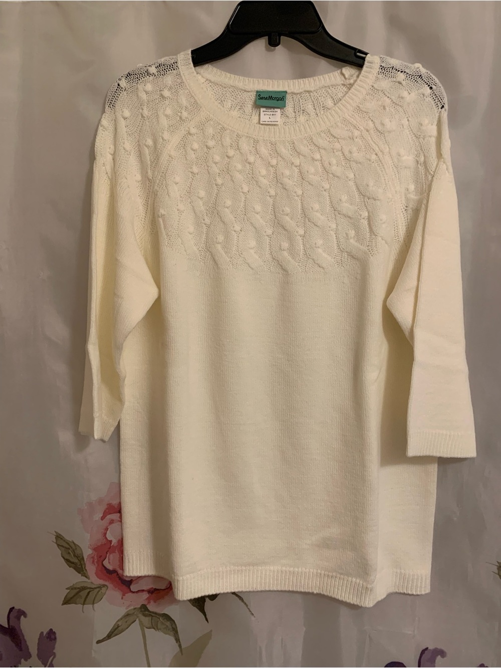 SeaAngel Cream Crewneck Knit Sweater with Textured Yoke